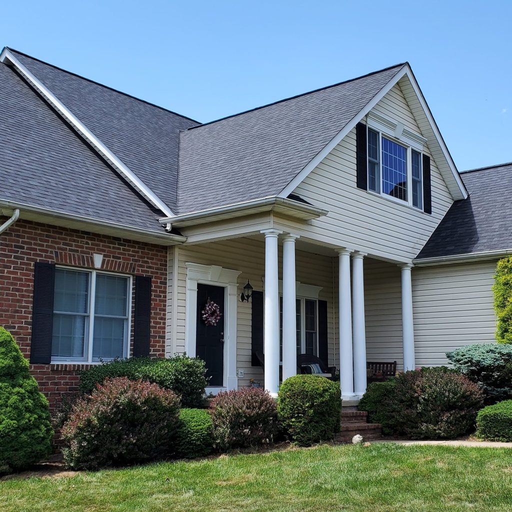 fsr-Shingle-roof-in-color-black